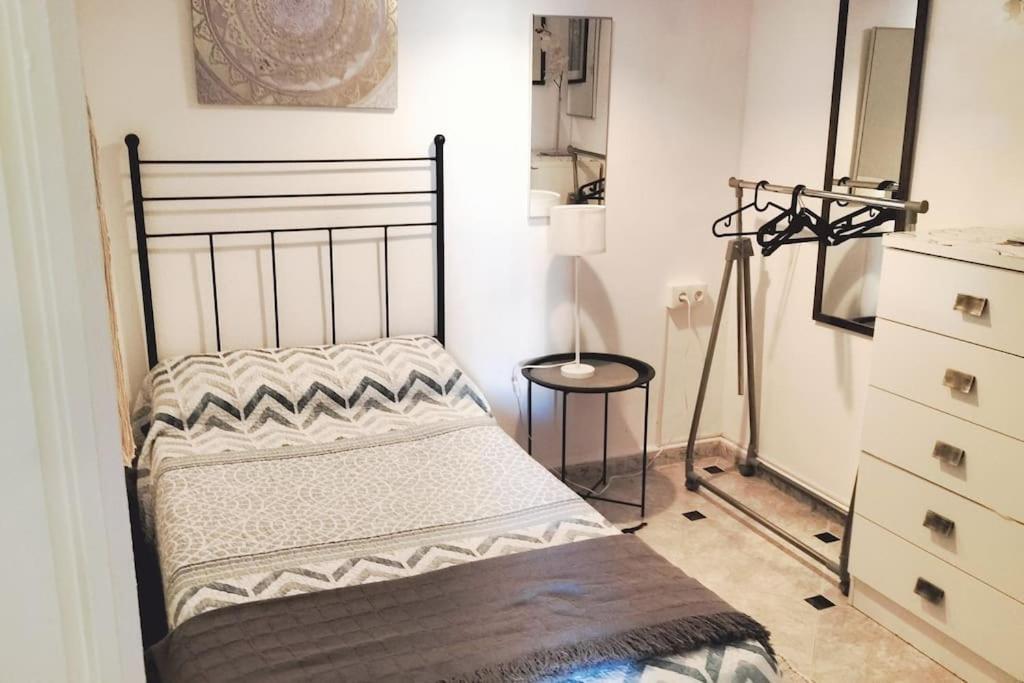 Bonito Apartamento De Dos Dormitorios En El Centro Y Calle San Miguel Torremolinos Zewnętrze zdjęcie